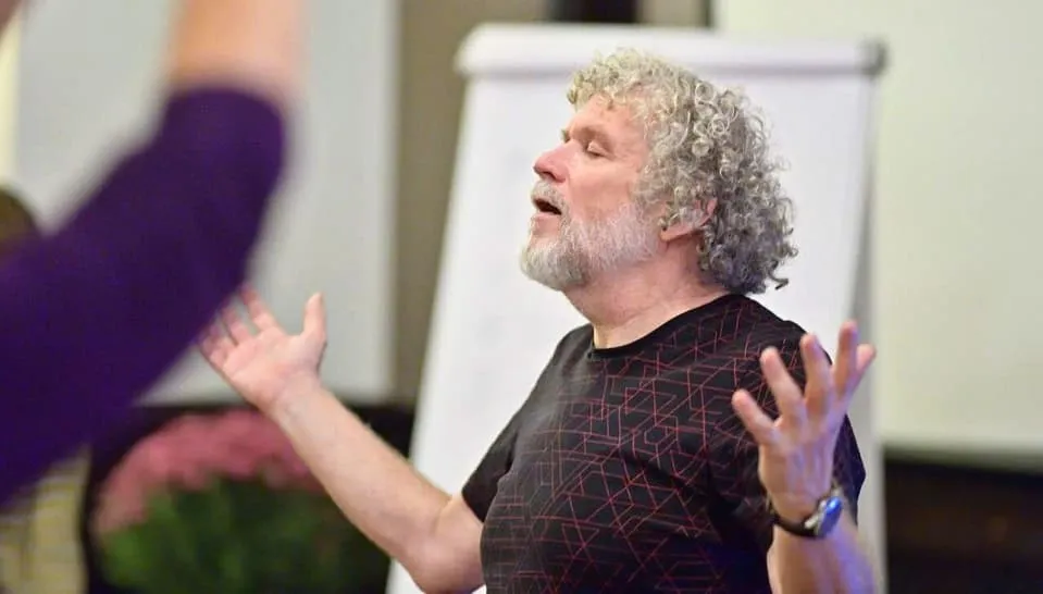Dan Brulé teaching breathwork